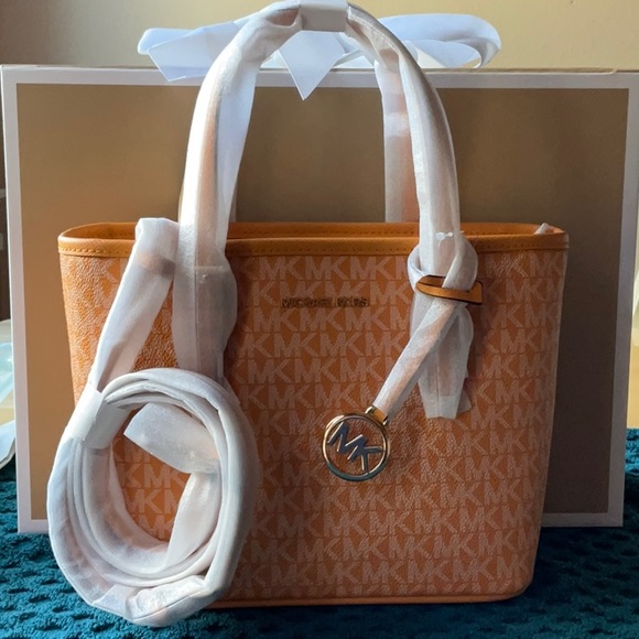 🌞  MICHAEL  KORS JET SET TRAVEL LOGO TOTE BAG 🌞 NWT 🌞 - Picture 5 of 16